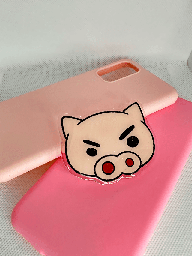 Cerdito Shin Chan • Phonegrip